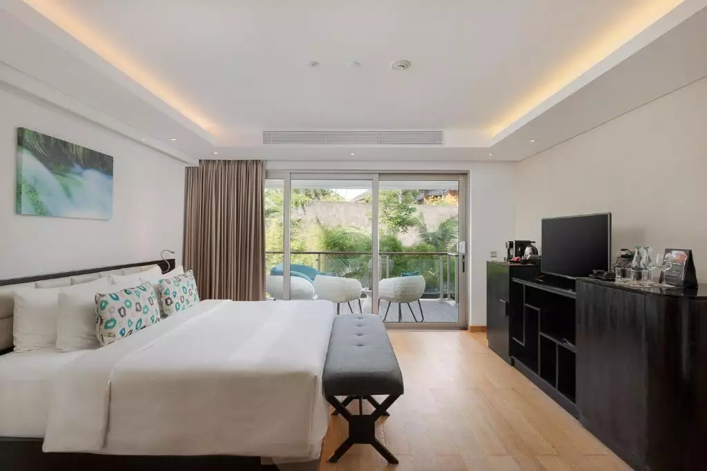 Double Six Hotel